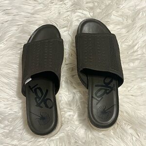 OTBT Women’s Olive Green Platform Slide-On Sandals Size 9